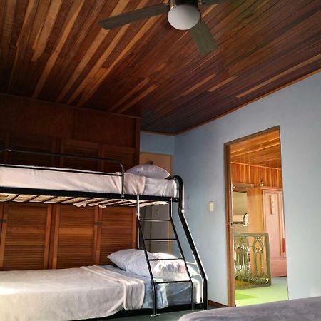 Vida Tropical Bed & Breakfast Alajuela Exterior photo